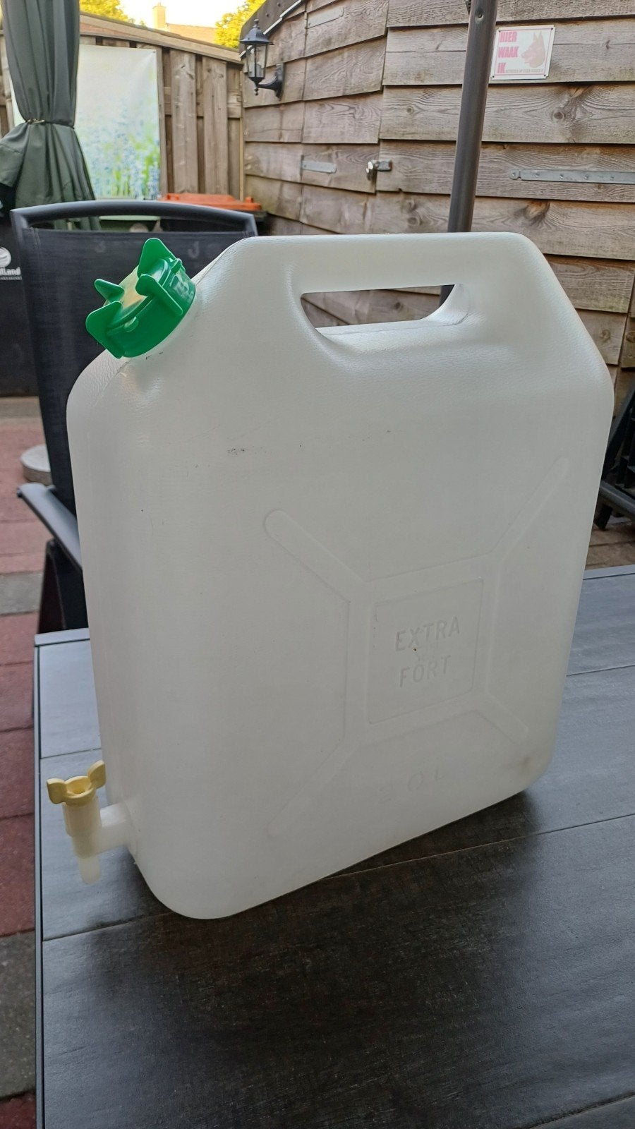 Waterkan / jerrycan met kraantje - 10 liter, Ophalen, Gebruikt