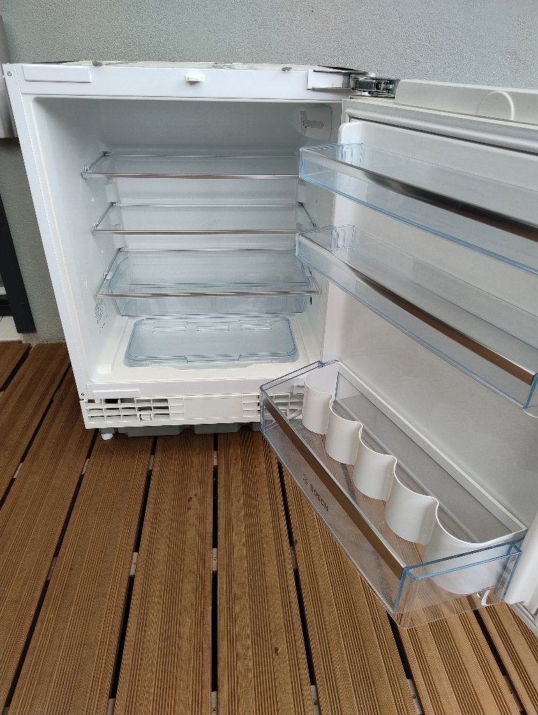 Bosch onderbouw koelkast A++,MultiBox,softclose scharnieren, Ophalen, Zonder vriesvak, Minder dan 85 cm, 100 tot 150 liter