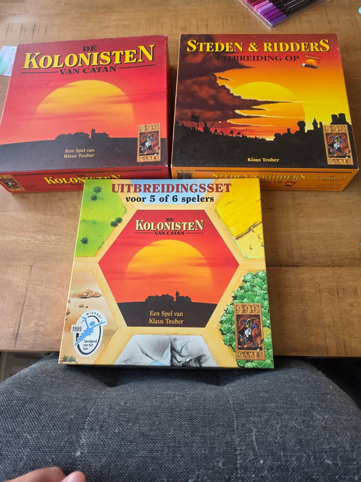 Kolonisten van Catan basisspel + 2 uitbreidingen, Drie of vier spelers, Ophalen, Gebruikt, 999 Games