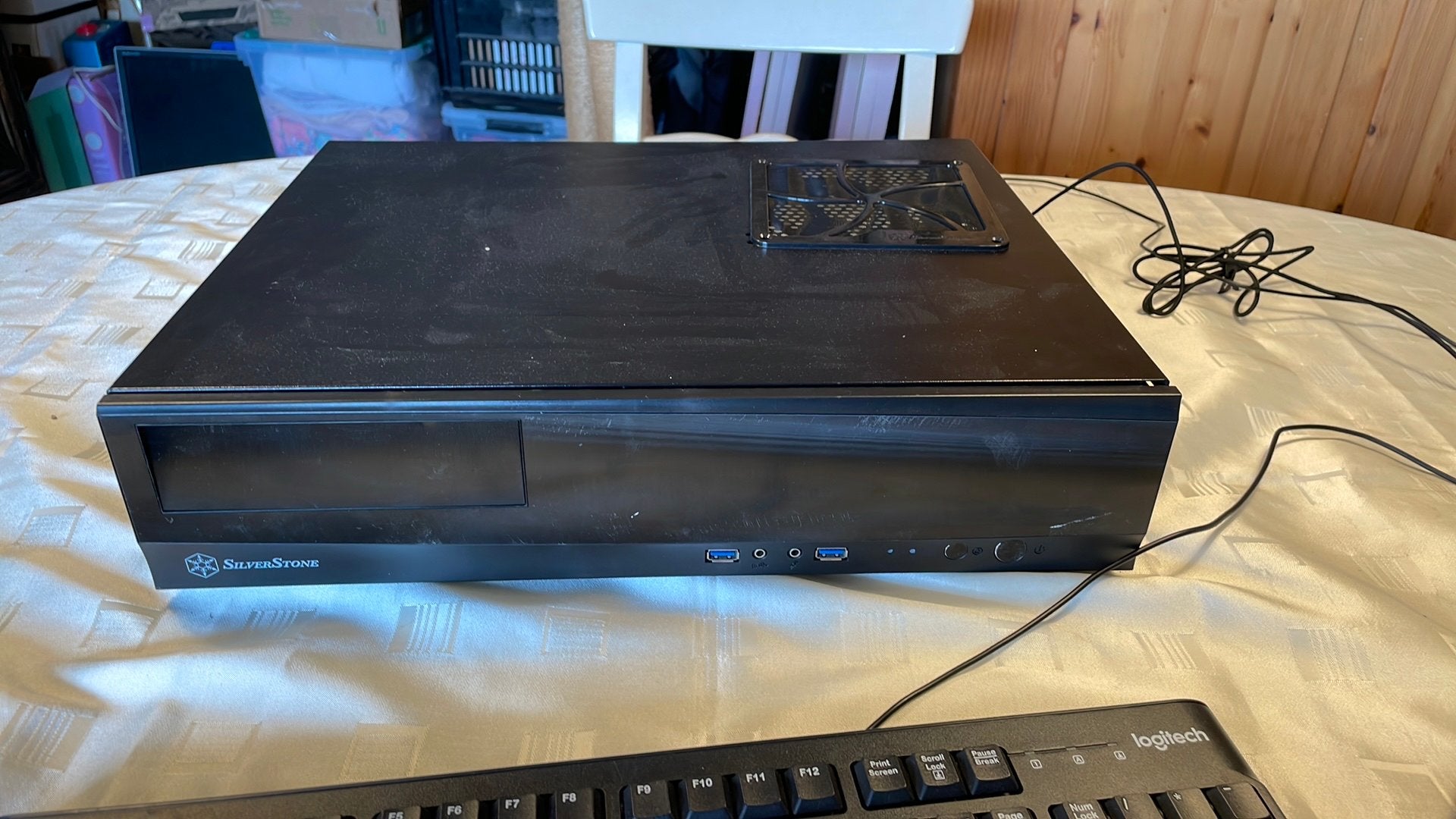 Gebruikte computer met AMD A4-3400 APU en NVIDIA GT 1030, Computers en Software, Desktop Pc's, Ophalen, Gebruikt, Minder dan 2 Ghz