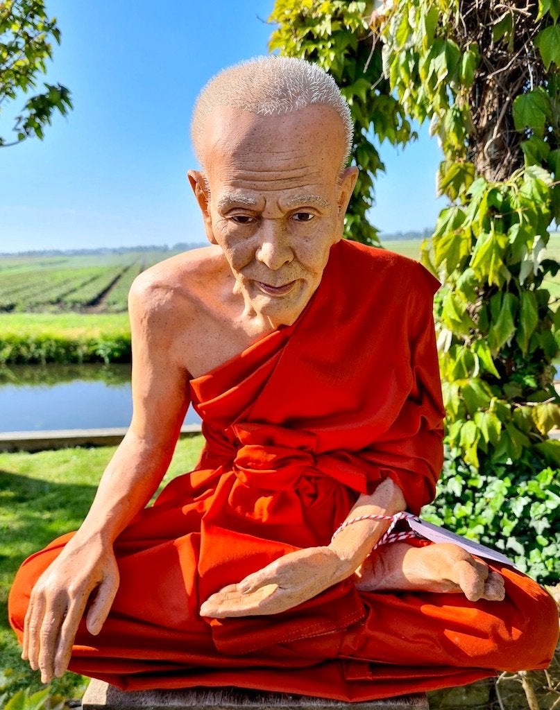 MONNIK PHRA LUANG PHU SOOK XL (52 CM)!, Ophalen, Meerkleurig, Overige materialen, Nieuw