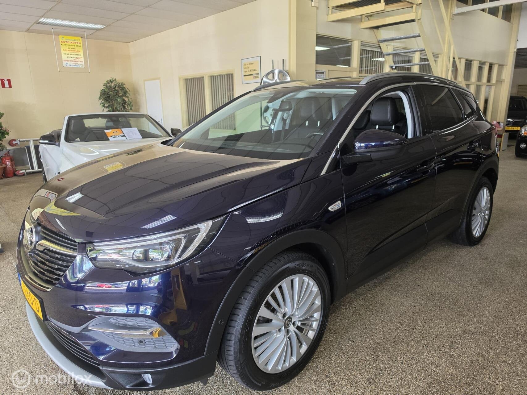 Opel Grandland X 1.2 Turbo Innovation VOL OPTIONS, Auto's, Gebruikt, 1199 cc, Blauw, 3 cilinders