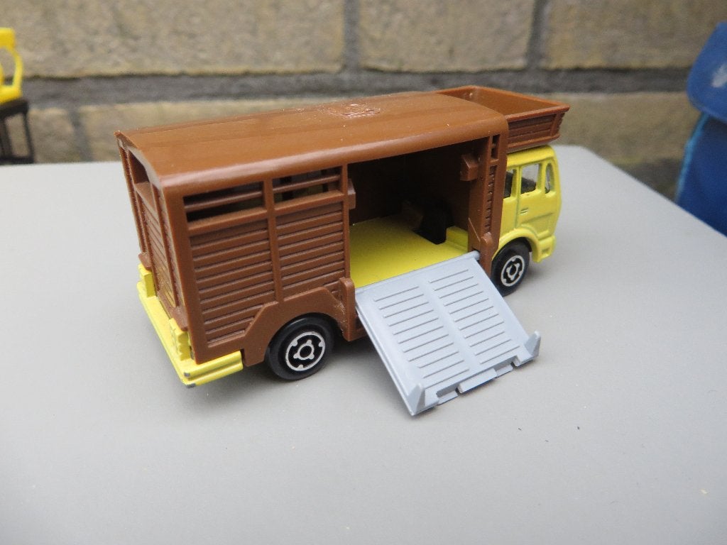 Majorette Mercedes Paarden wagen, Ophalen of Verzenden, Gebruikt, Bus of Vrachtwagen
