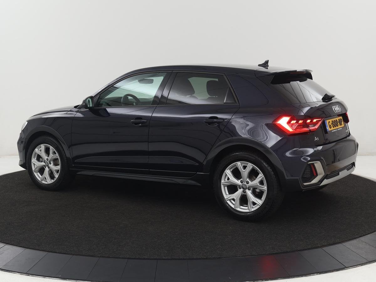 Audi A1 citycarver 30 TFSI epic | Carplay | Full LED | Clima, Auto's, Audi, Voorwielaandrijving, Stof, Euro 6, Blauw