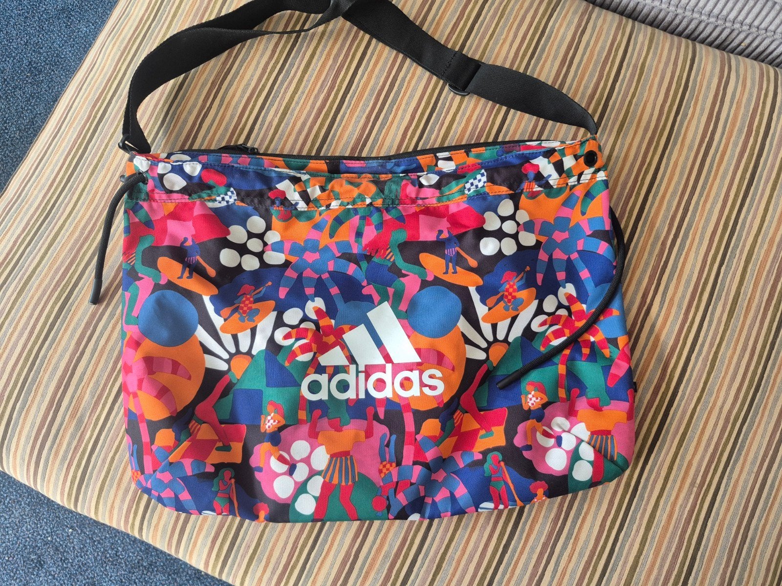 Adidas x FARM Rio Shopper Tas - Nieuwstaat, Ophalen of Verzenden, Nieuw, Overige kleuren