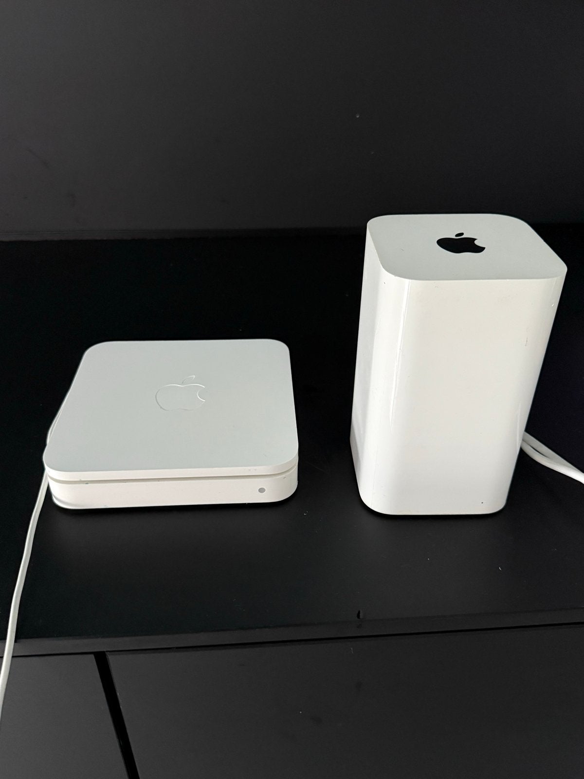 Apple AirPort Extreme Base stations en Express met Airplay, Computers en Software, Routers en Modems, Ophalen, Gebruikt, Router