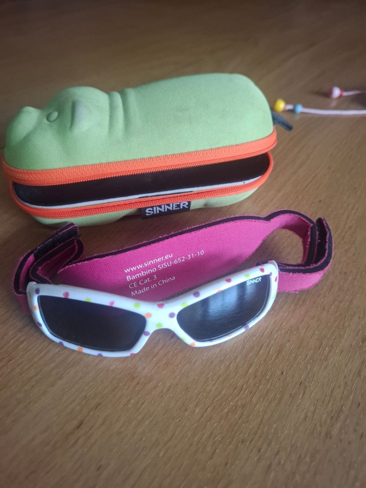 Sinner Bambino SISU baby/kinderzonnebril met hoesje, Overige merken, Gebruikt, Zonnebril, Wit