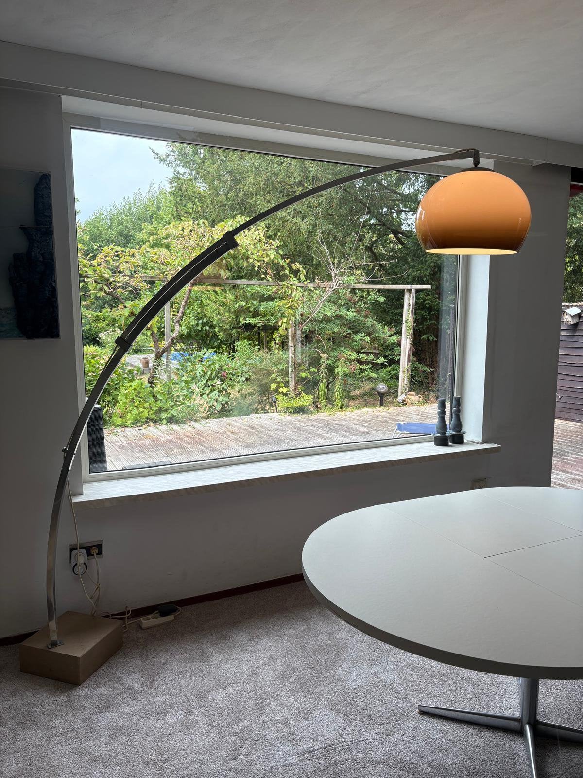 Vintage Guzzini Arc booglamp – Harvey Guzzini – Italië 70J, Ophalen, Zo goed als nieuw, Kunststof, 150 tot 200 cm