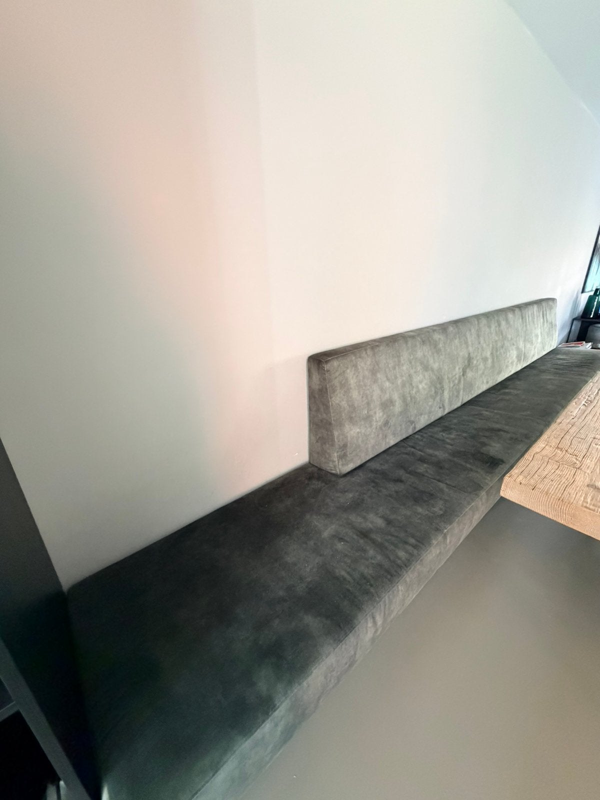 Prachtige lange eetkamerbank 4,5 mtr, Huis en Inrichting, Ophalen, Gebruikt, Vierpersoons of meer, Stof