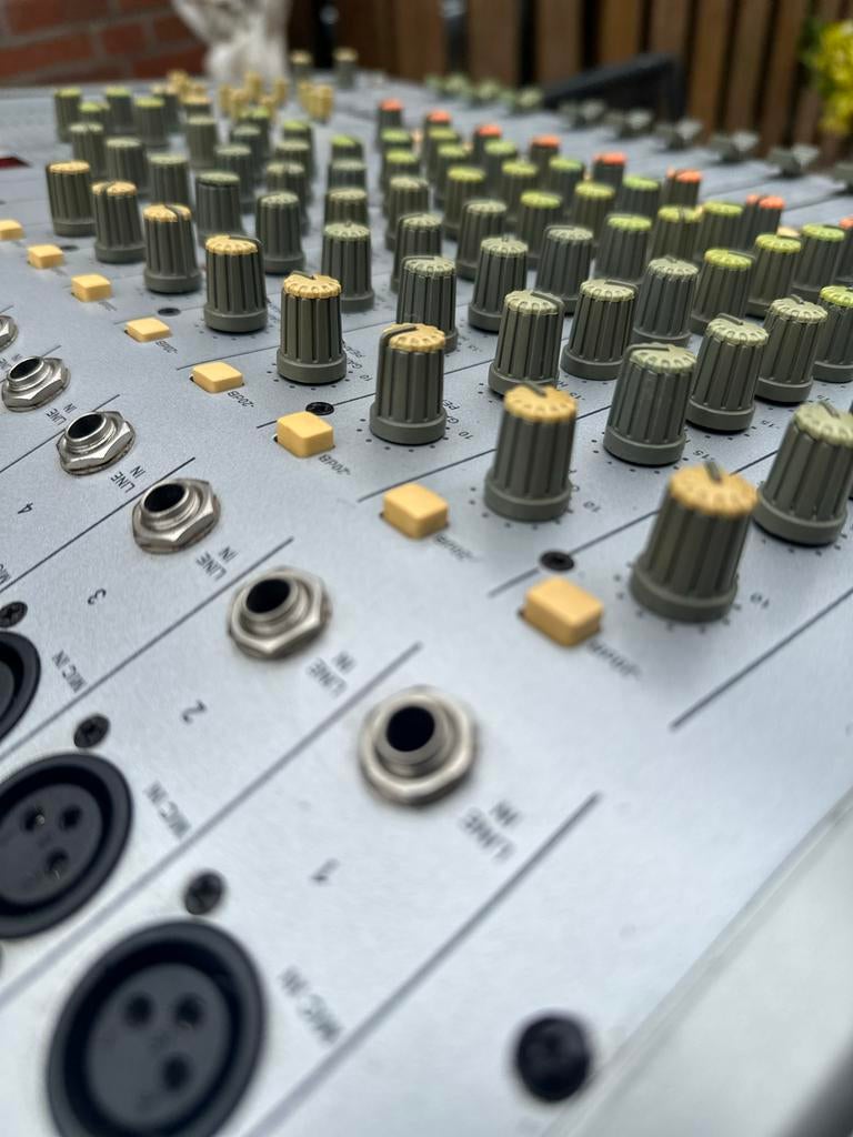 SoundLAB MP-12 Powered Mixer - 12 kanalen, Hobby en Vrije tijd, Elektronica-componenten, Ophalen, Zo goed als nieuw