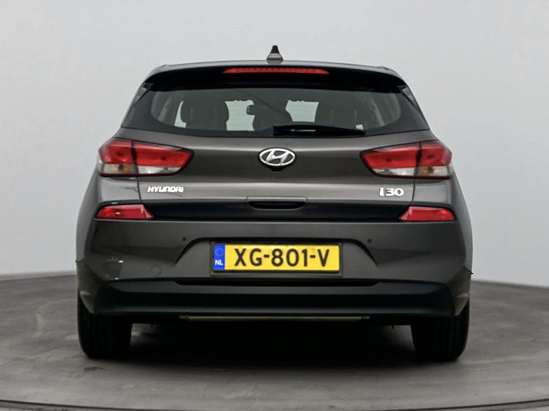 Hyundai i30 1.0 T-GDI 120Pk Comfort | Navigatie | Achteruitr, Auto's, Voorwielaandrijving, Gebruikt, Bruin, Origineel Nederlands