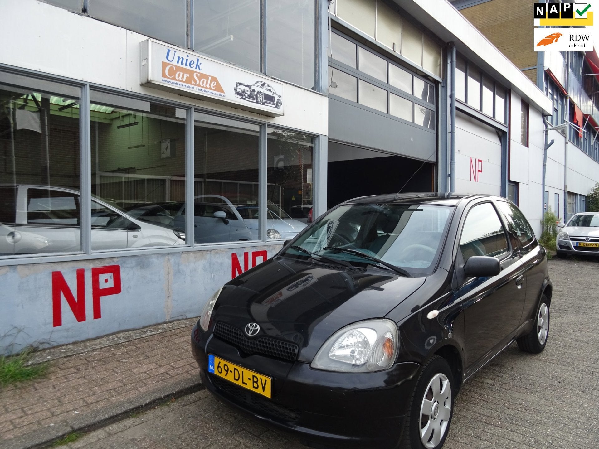 Toyota Yaris 1.0-16V VVT-i Terra, Radio, Gebruikt, 4 cilinders, 400 kg