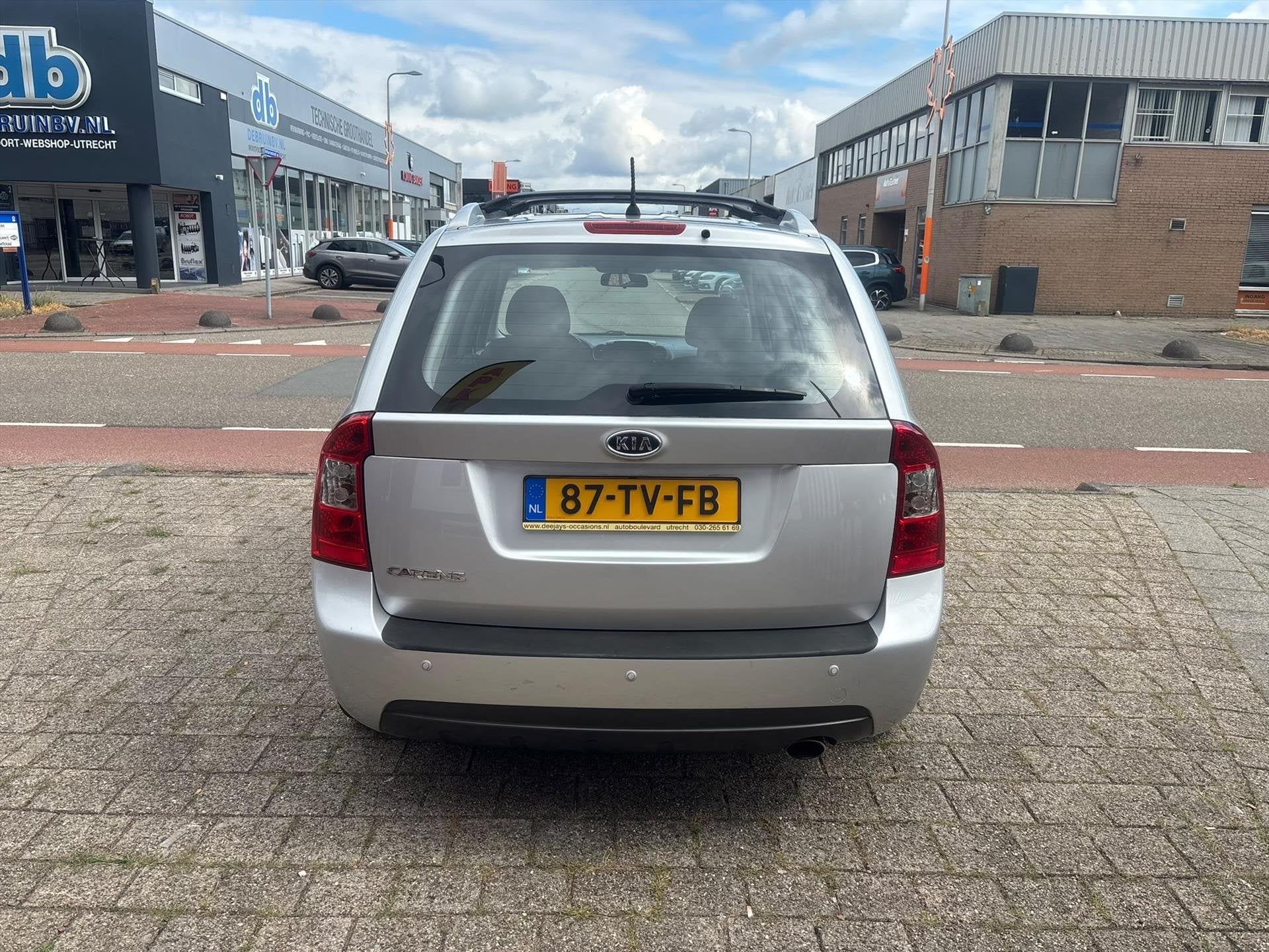 Kia Carens 2.0 CVVT EX, Automatische klimaatregeling, 1998 cc, Gebruikt, 4 cilinders