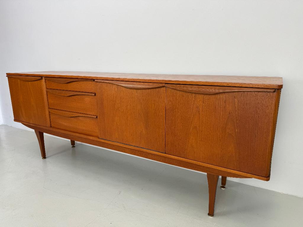 Vintage dressoir Stonehill, Verzenden, 150 tot 200 cm, Teakhout, Zo goed als nieuw