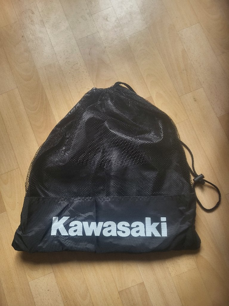Kawasaki beschermhoes voor de motorhelm, Motoren, Verzenden, Nieuw zonder kaartje, Overige typen, Overige merken
