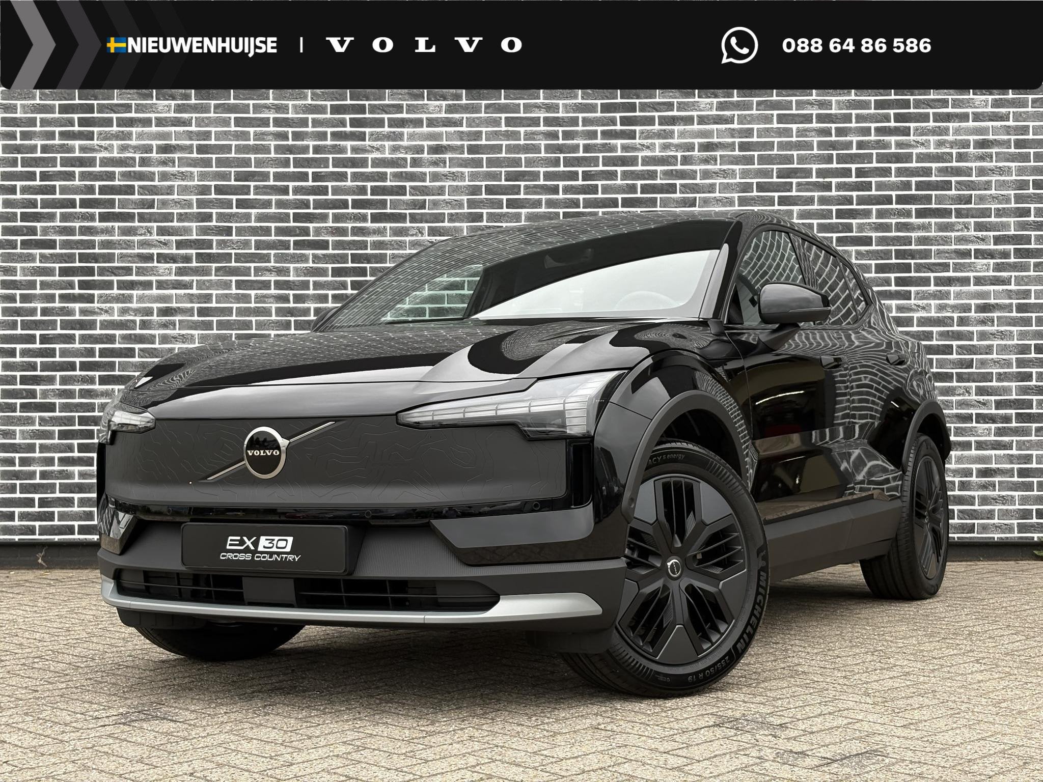 Volvo EX30 Cross Country P5 Long Range Plus Europa 69 kWh |, Auto's, 12 maanden, Achterwielaandrijving, Zwart, Zwart