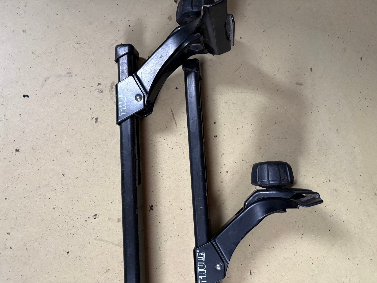 Thule zware dakdragers universeel, Ophalen, Gebruikt