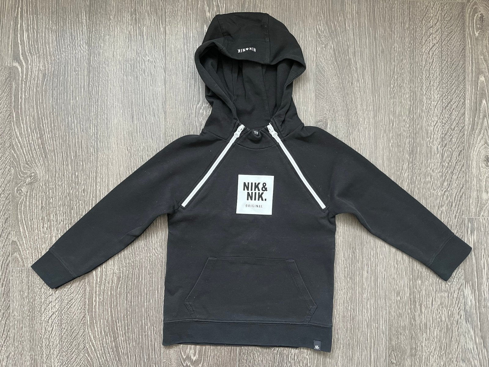 Jongens hoodie sweater / trui zwart van Nik & Nik mt 6/116, Ophalen of Verzenden, Gebruikt, Jongen, Trui of Vest