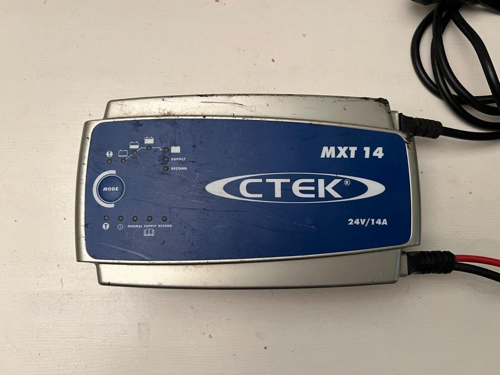 CTEK MXT 14 Professionele 24V Acculader 14A, Gebruikt