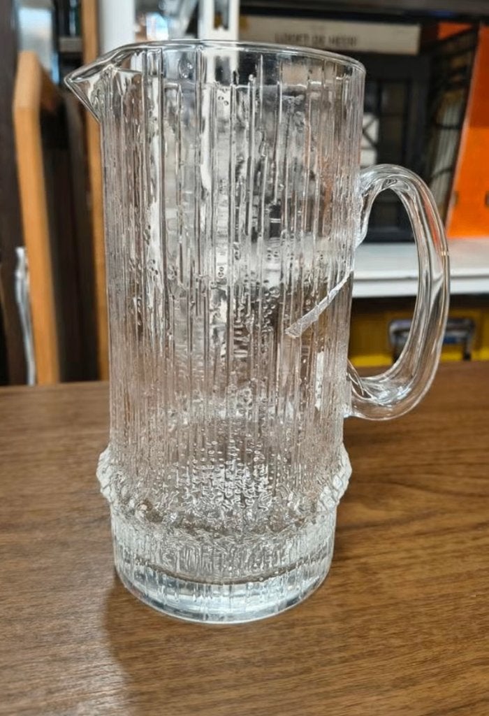 Iittala Niva kan en Timo Sarpaneva Festivo asbak 25 euro p.s, Ophalen