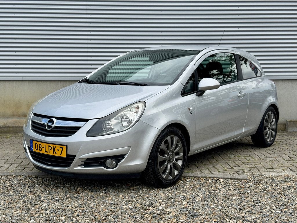 Opel Corsa 1.2-16V '111' Edition | 1ste eig, cruise, airco,, Voorwielaandrijving, Euro 5, Zwart, 1229 cc