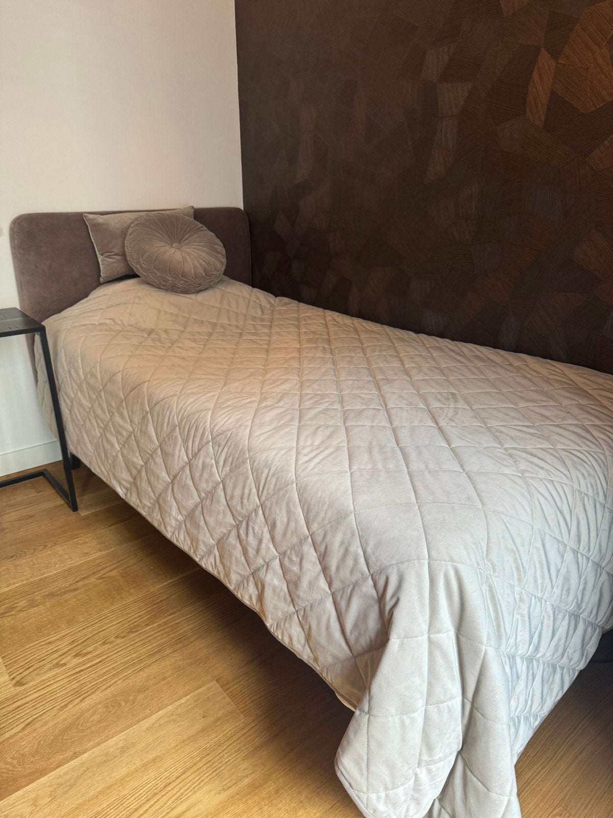 AVEK Ledikant & Matras 110 breed 200 lang NIEUWSTAAT, Ophalen, Eenpersoons, Zwart, Zo goed als nieuw