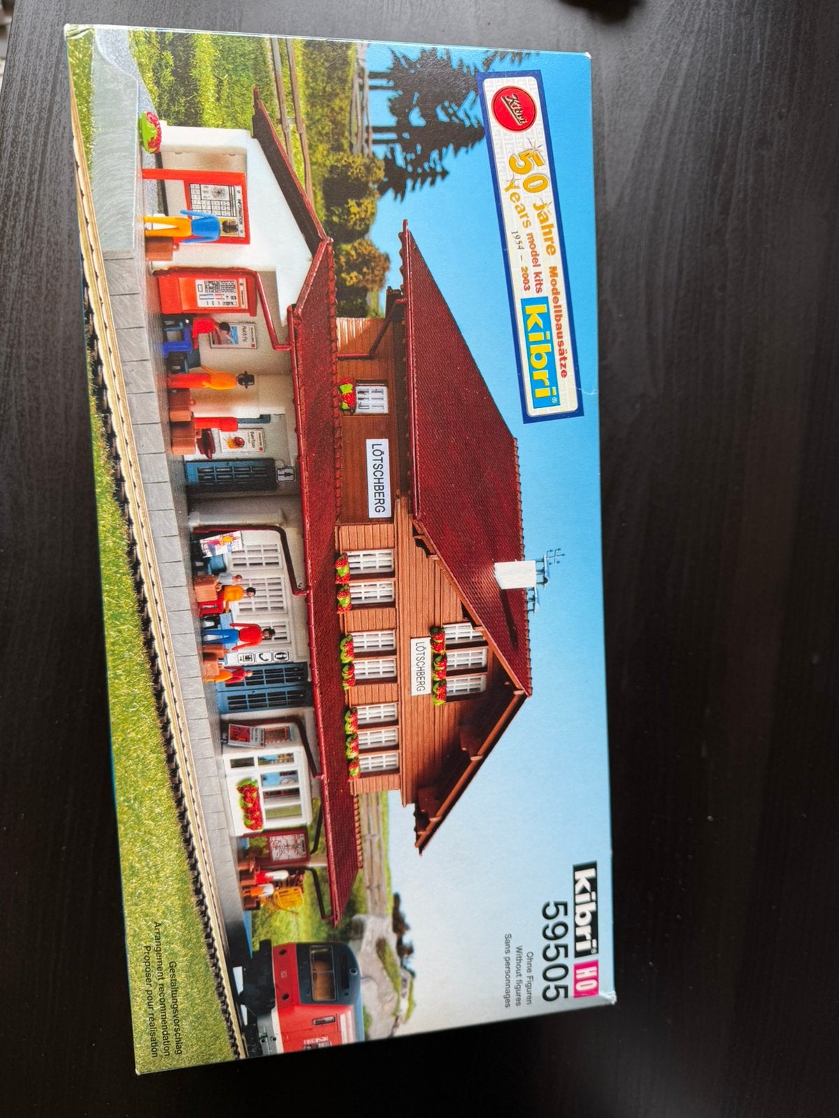 Kibri huisje/station voor bij modeltreinbaan, Ophalen of Verzenden, Zo goed als nieuw, 1:50 of kleiner