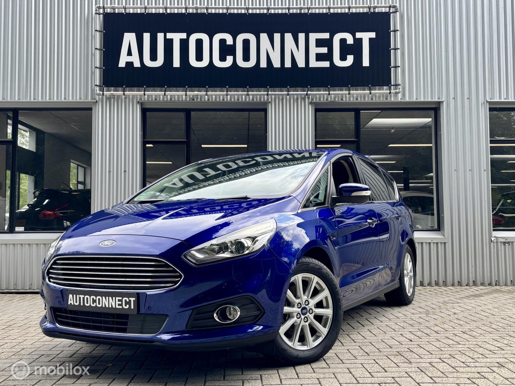 Ford S-Max 1.5 Titanium. NAVI, CRUISE, CLIMA, STOELVERWARMIN, Auto's, Voorwielaandrijving, Dealer onderhouden, 4 cilinders, Automatische klimaatregeling