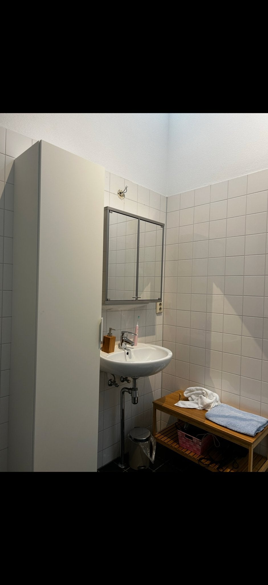 IKEA GODMORGON hoge kast wit, Huis en Inrichting, Badkamer | Badkamermeubels, Ophalen, (Half)hoge kast, Minder dan 50 cm, Zo goed als nieuw