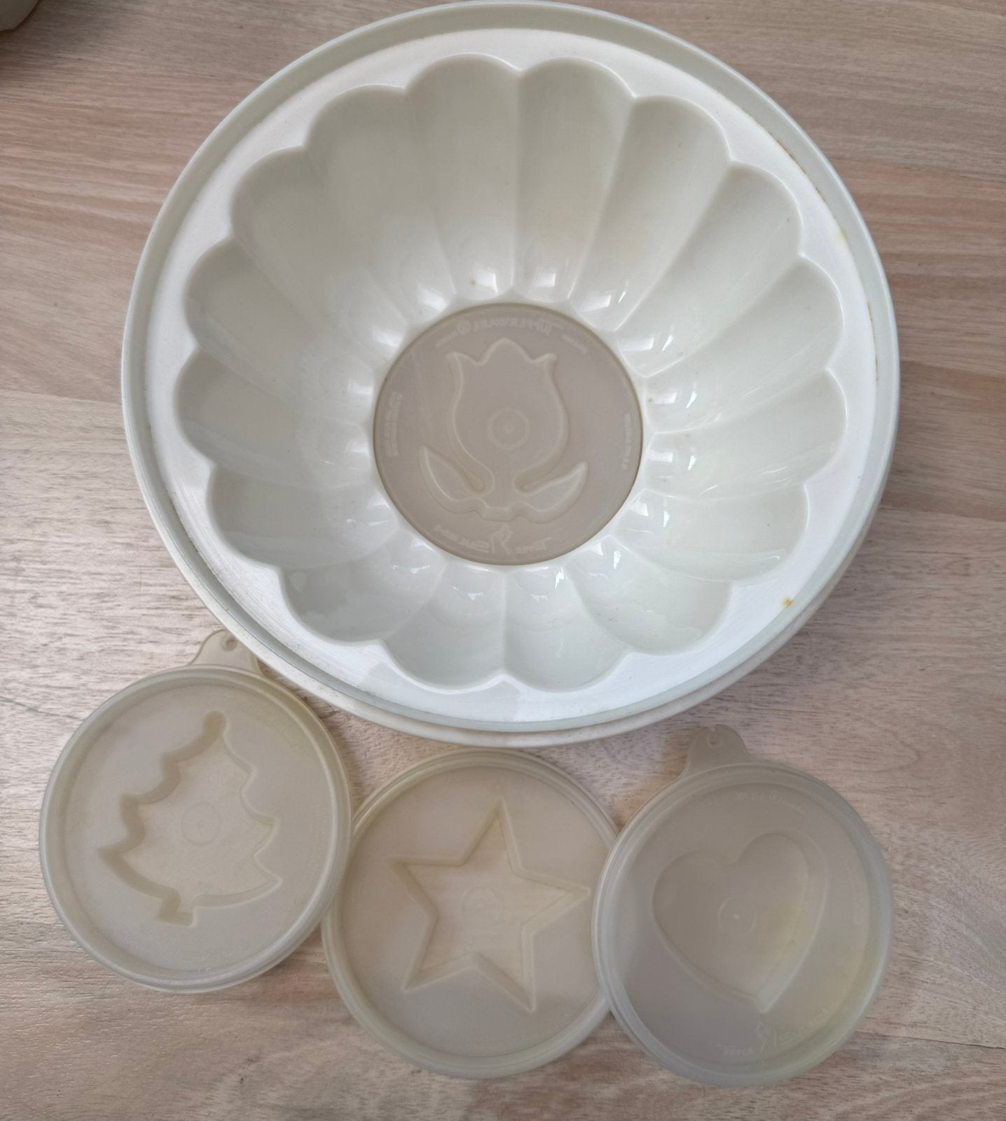 Vintage Tupperware Jel-N-Serve puddingvormset, Ophalen of Verzenden, Gebruikt, Crème, Overige typen