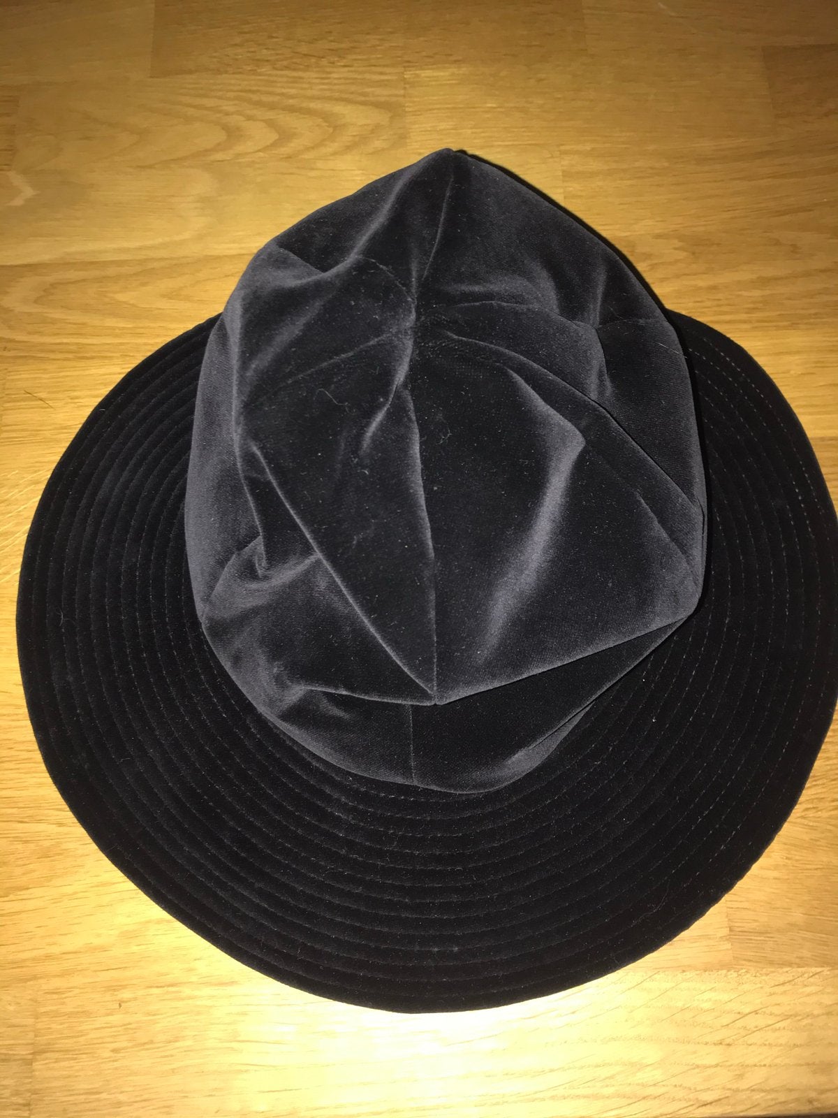 Zwarte Fluwelen Dameshoed - Vintage Stijl, Ophalen of Verzenden, One size fits all, Hoed