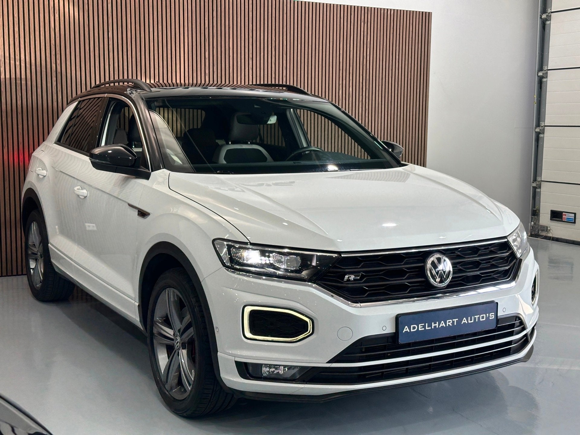 Volkswagen T-Roc 1.5 TSI Sport Business 2 X R Line DSG / Nav, Auto's, 4 cilinders, 150 pk, Wit, Origineel Nederlands