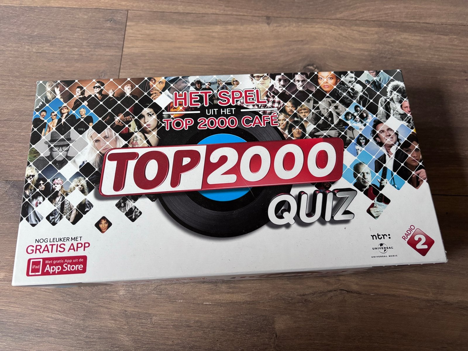 Top 2000 Quiz Bordspel - Het spel uit het Top 2000 Café, Een of twee spelers, Ophalen of Verzenden, Zo goed als nieuw