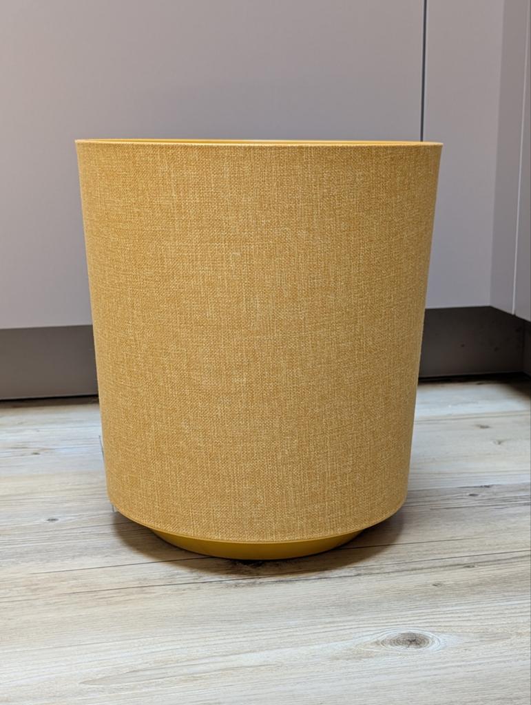 Grote bloempot (31 cm hoog, okergeel, voor binnen, Intratuin, Tuin en Terras, Bloempotten, Kunststof, Rond, Binnen, Zo goed als nieuw