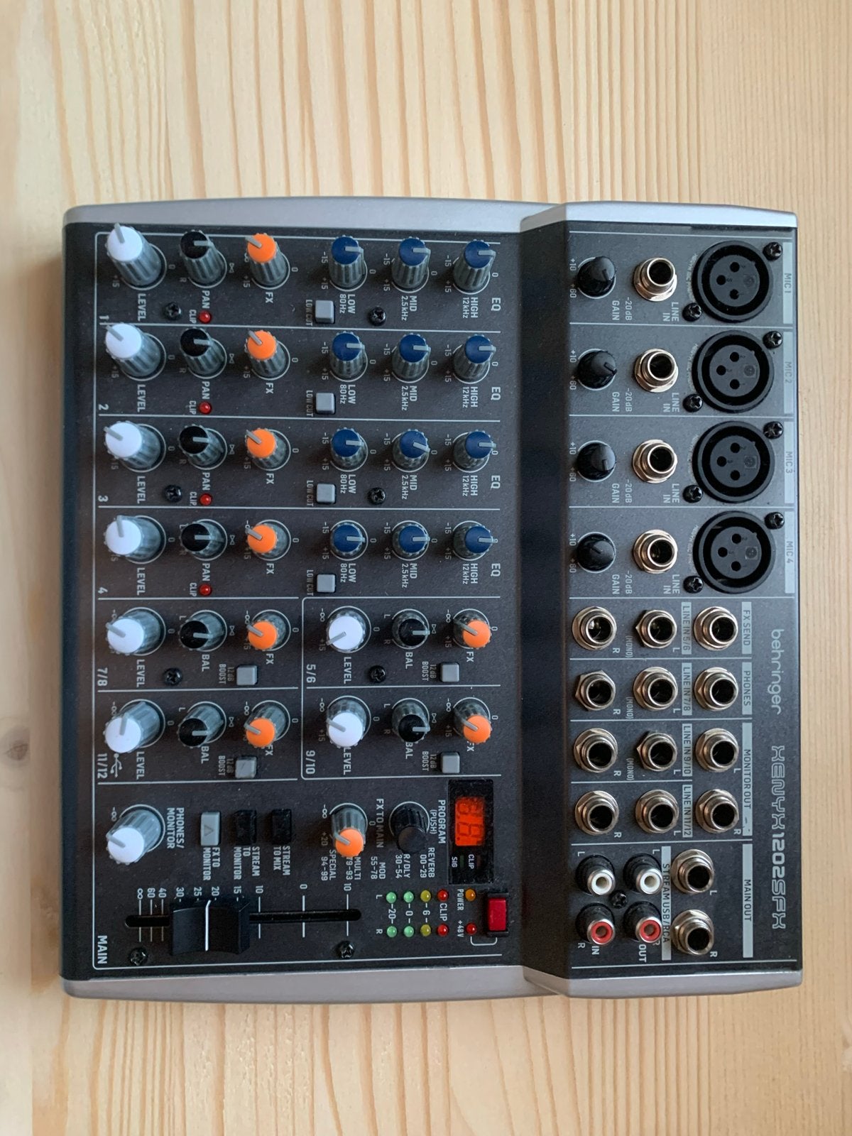 Behringer XENYX 1202SFX Mixer - Zo goed als nieuw, Ophalen of Verzenden, Zo goed als nieuw, 10 tot 20 kanalen, Microfooningang