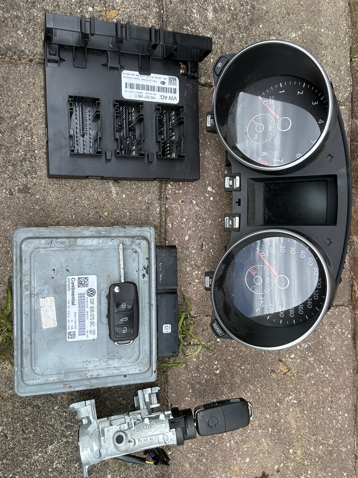 Volkswagen golf 6 ecu starterset kompleet + sleutel, Auto-onderdelen, Ophalen of Verzenden, Volkswagen