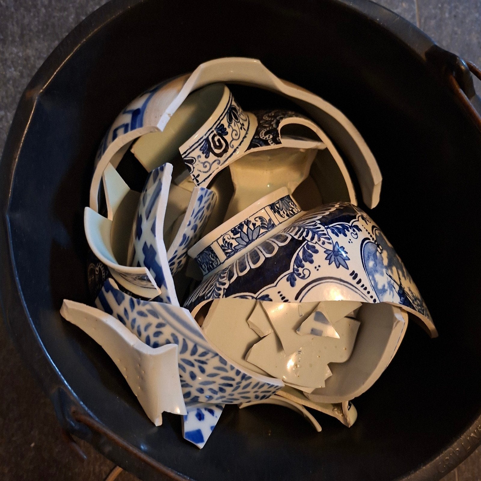 Gratis scherven Delfts blauw en Chinees voor mozaïek, Ophalen