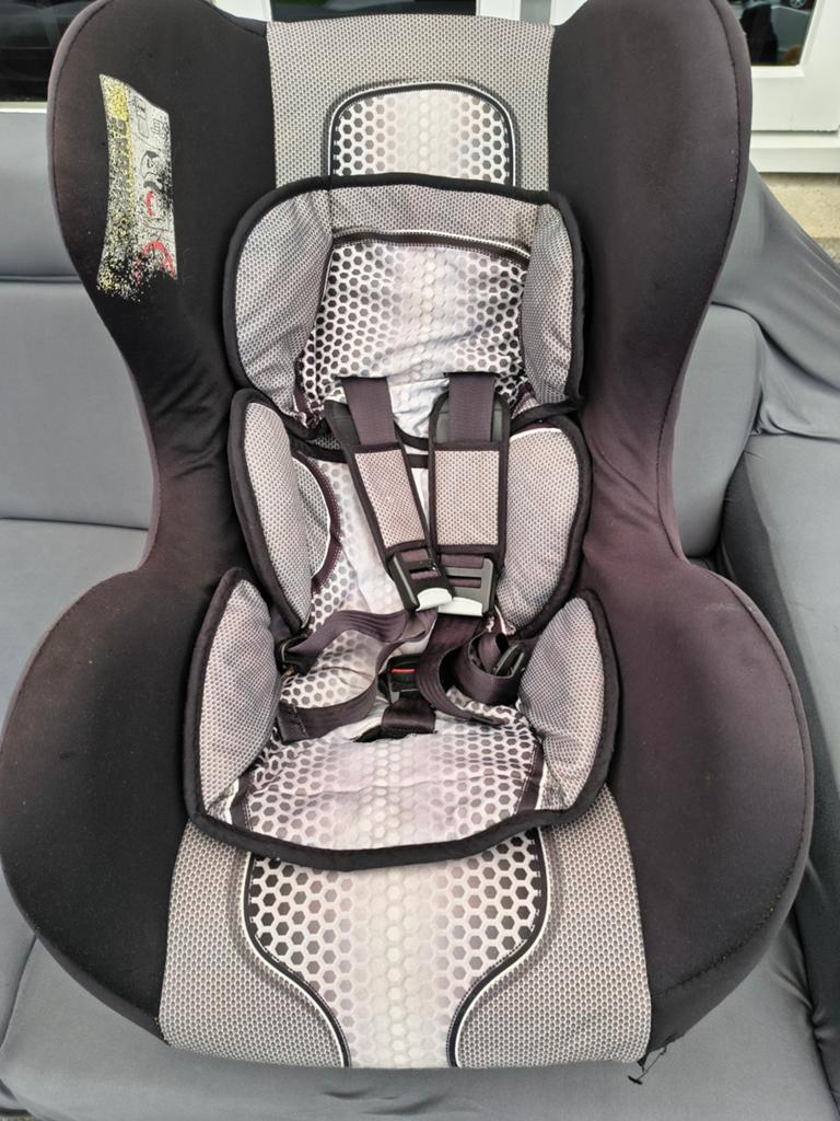 Autostoel inclusief verkleiner, Autogordel, 9 t/m 18 kg, Zo goed als nieuw, Ophalen
