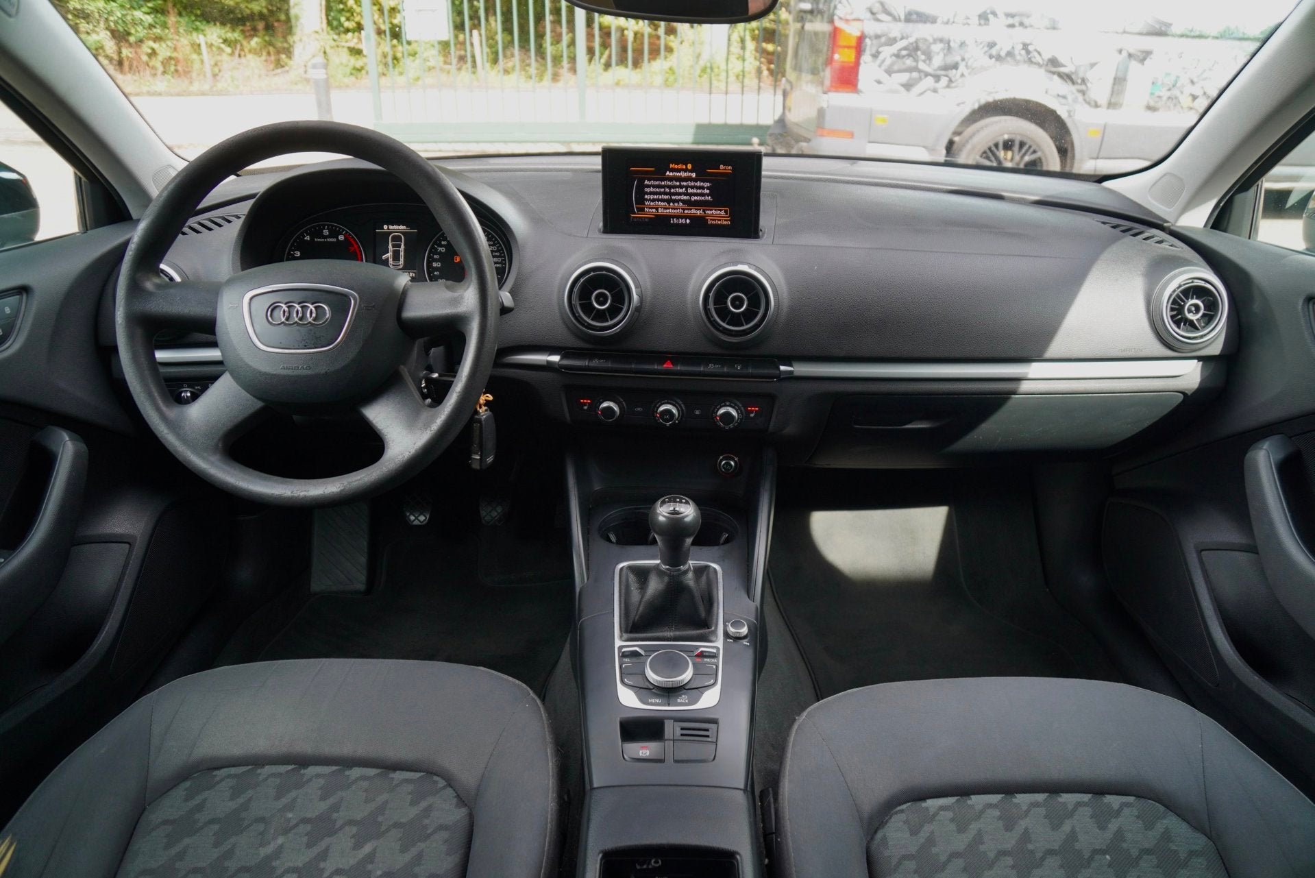 Audi A3 Sportback 1.2 TFSI Attraction Pro Line NAVI PDC 18 I, Auto's, Audi, Voorwielaandrijving, Euro 5, Stof, Gebruikt