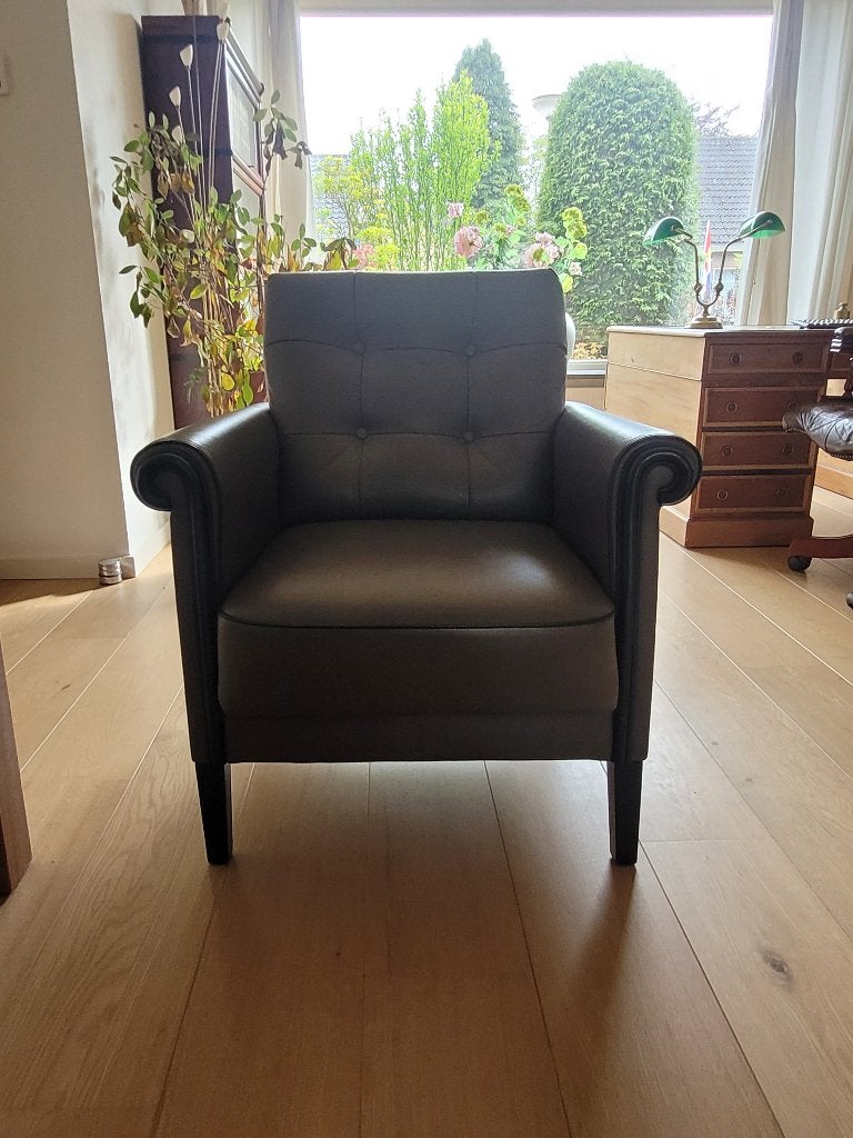 Lage club fauteuil, Ophalen, Gebruikt, 50 tot 75 cm, Leer