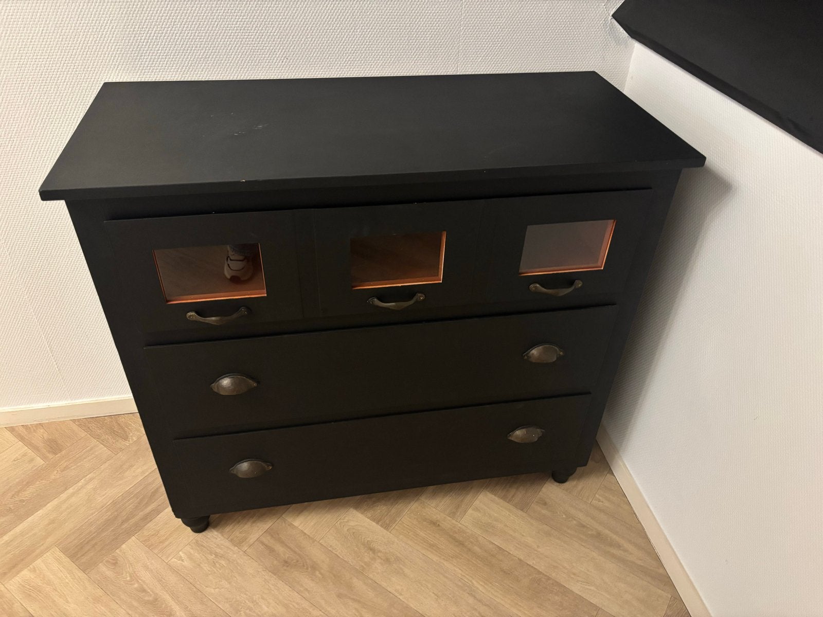 Zwarte ladekast en kast met lades en deuren, Huis en Inrichting, Kasten | Kledingkasten, Ophalen, Gebruikt, 100 tot 150 cm, 50 tot 100 cm
