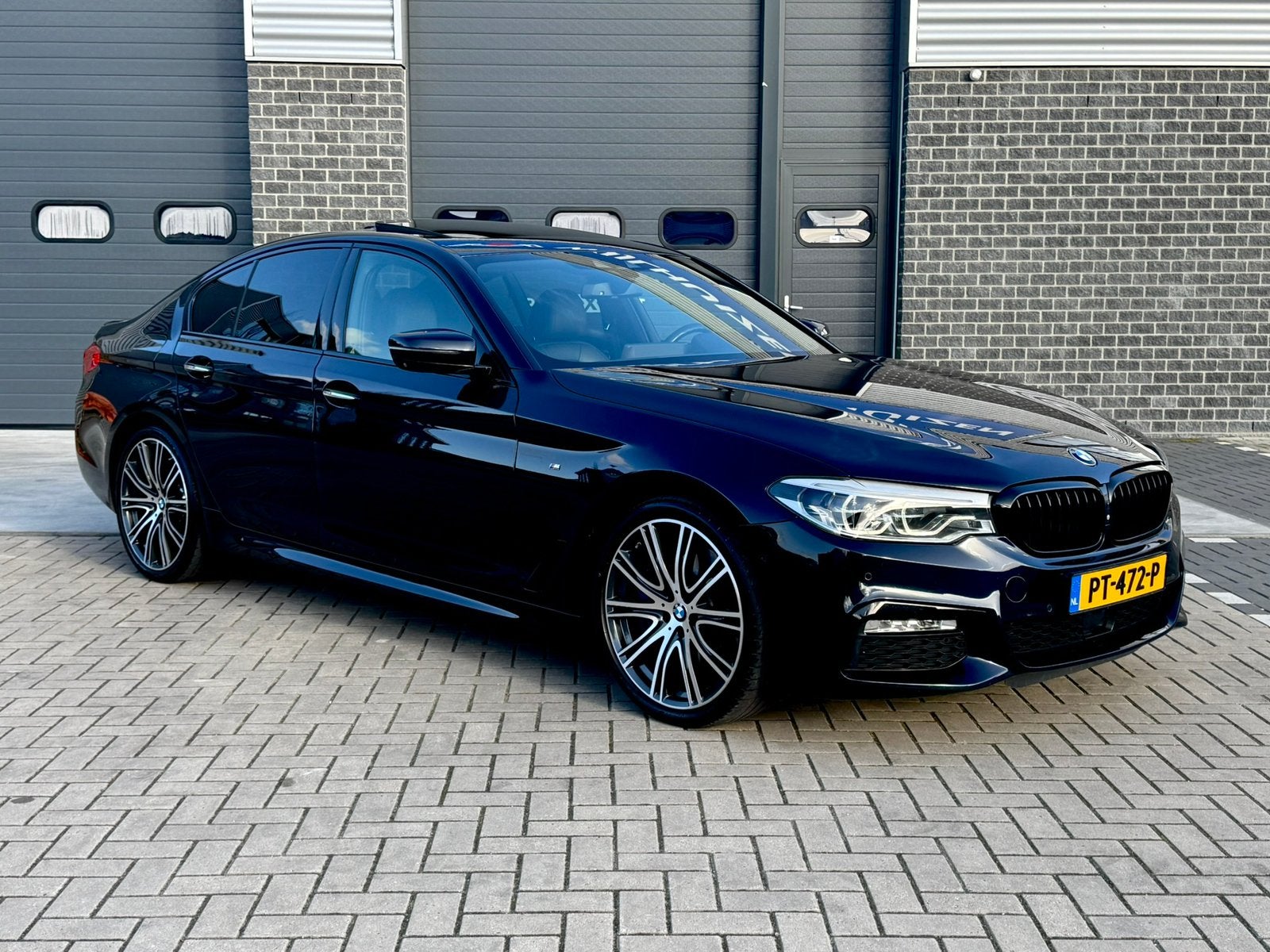 BMW 5-Serie 540i 340pk Aut. 2017 Carbon Zwart, Auto's, BMW, Bedrijf, 5-Serie, 360° camera, ABS, Achteruitrijcamera, Adaptieve lichten