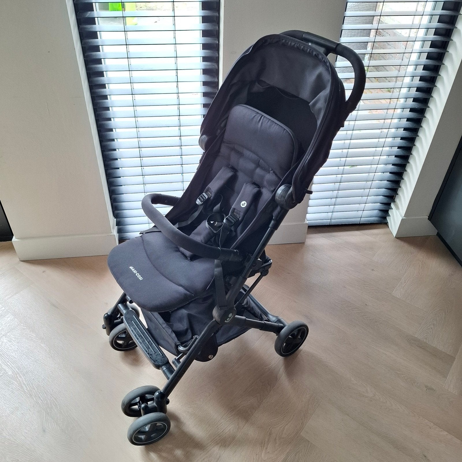 Maxi Cosi Lara 2, Ophalen, Zo goed als nieuw, Maxi-Cosi
