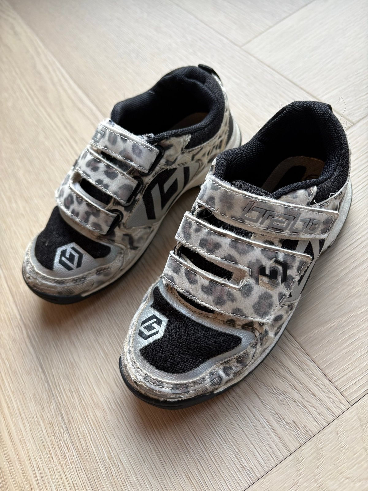 Brabo hockeyschoenen veld maat 30, Ophalen, Gebruikt, Schoenen