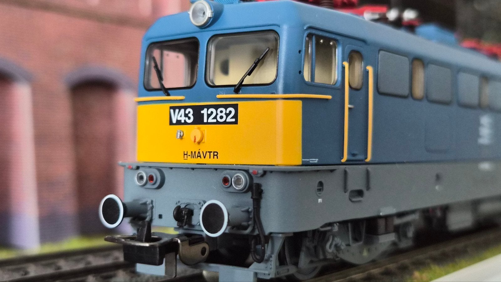 PIKO 51433 Elok BR V43 MAV nieuw AC met nota, Wisselstroom, Locomotief, Verzenden, Nieuw