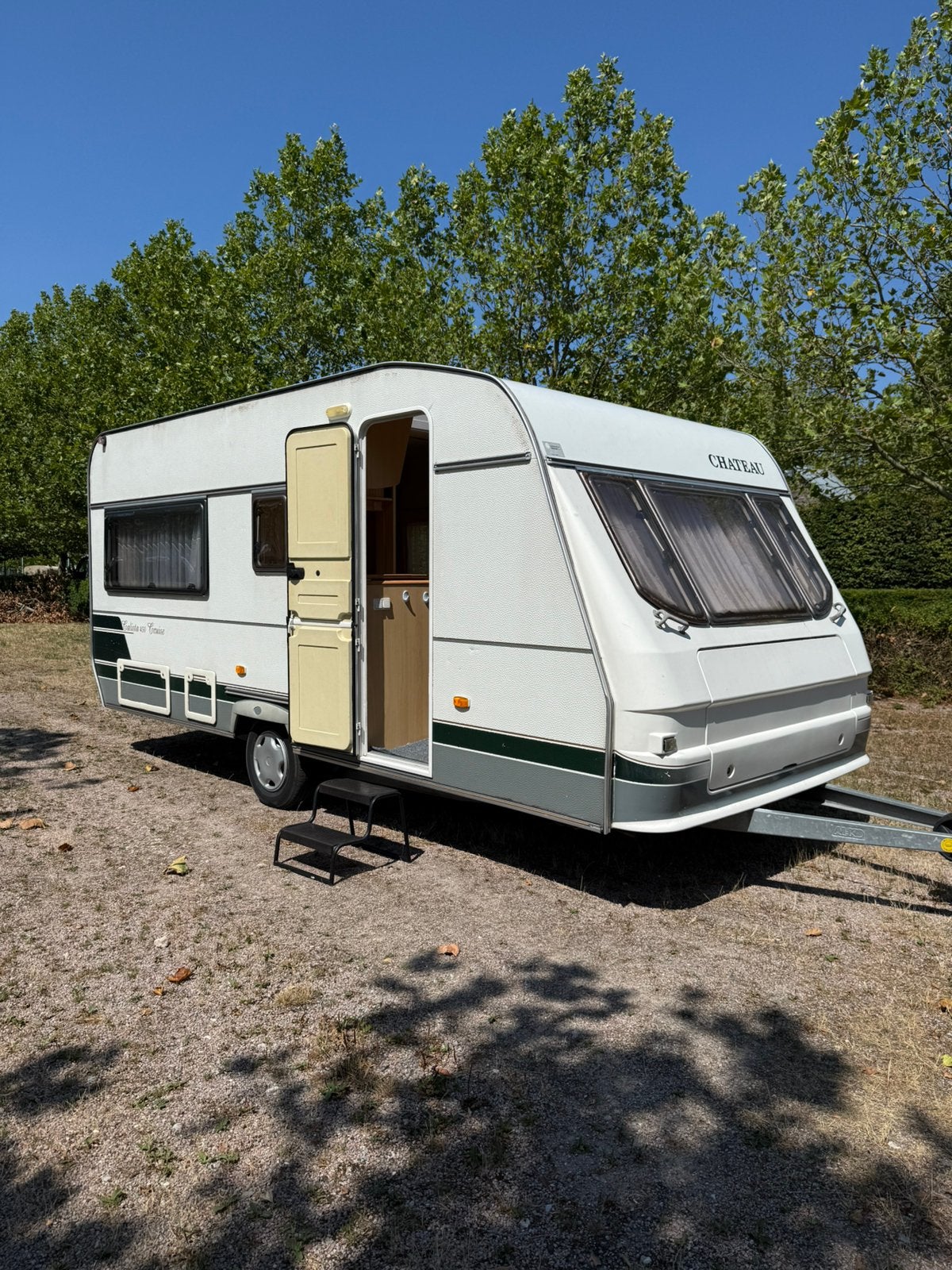 Chateau Calista 466C Fransbed Voortent Rondzit / Beurt 2025, Chateau, Rondzit, Dwarsbed, Particulier