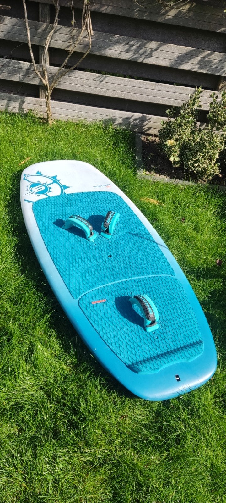 Slingshot Wingcraft V1 90 liter Wingfoil Board, Ophalen, Zo goed als nieuw