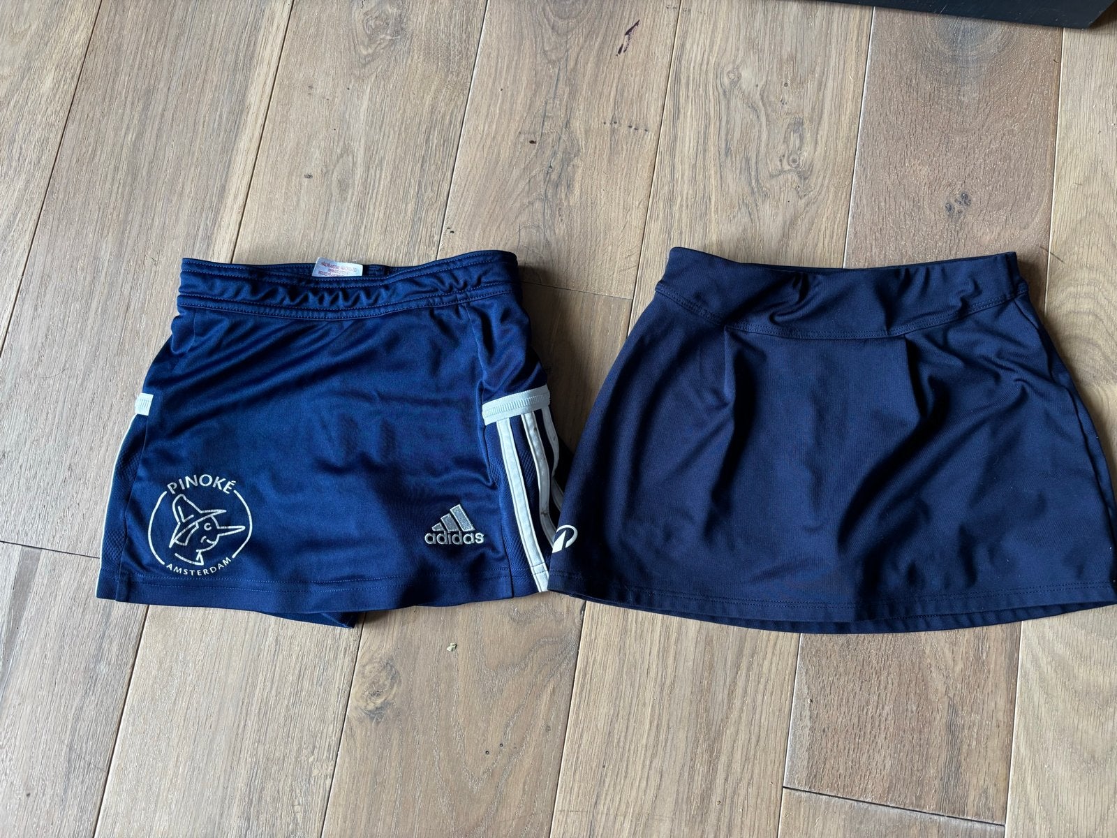 Hockeyrokjes Pinoke maat XS / 122/128, Ophalen of Verzenden, Gebruikt, Kleding