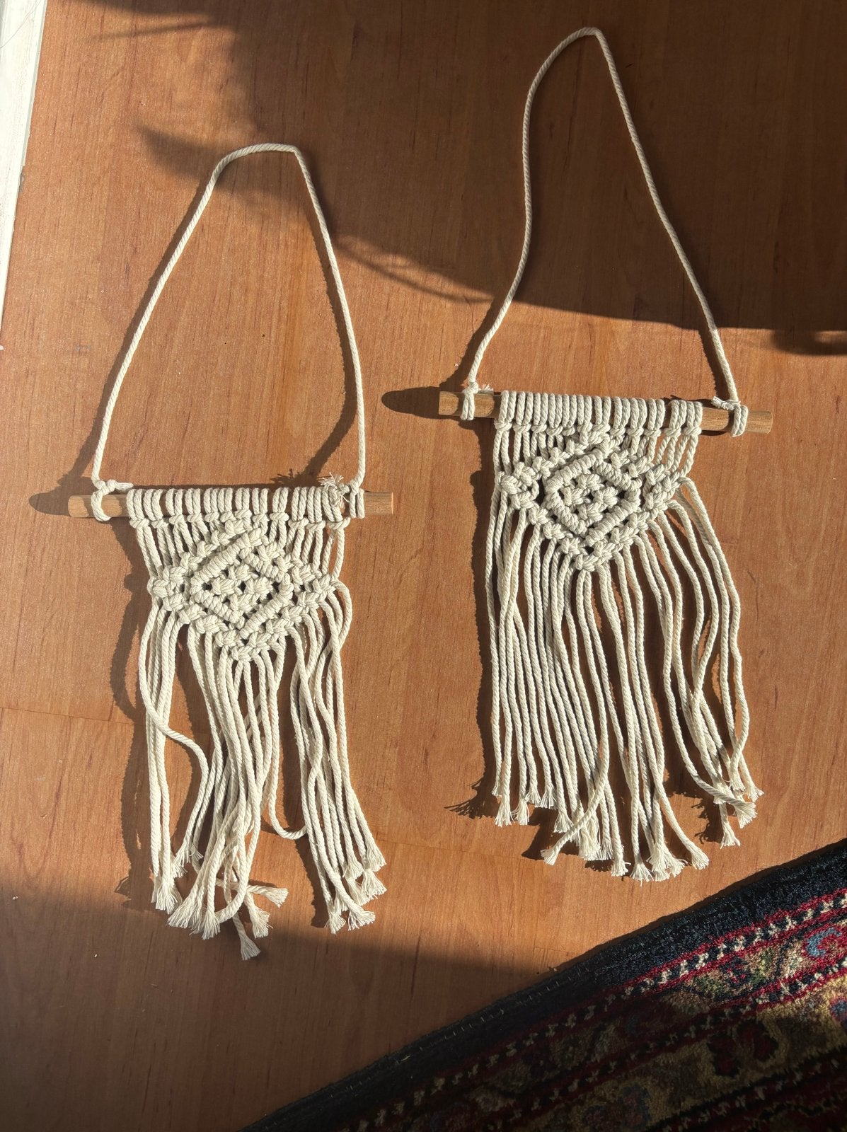Set van 2 Macramé Wandhangers - Boho Stijl, Beige, Boho, Ophalen of Verzenden, Zo goed als nieuw