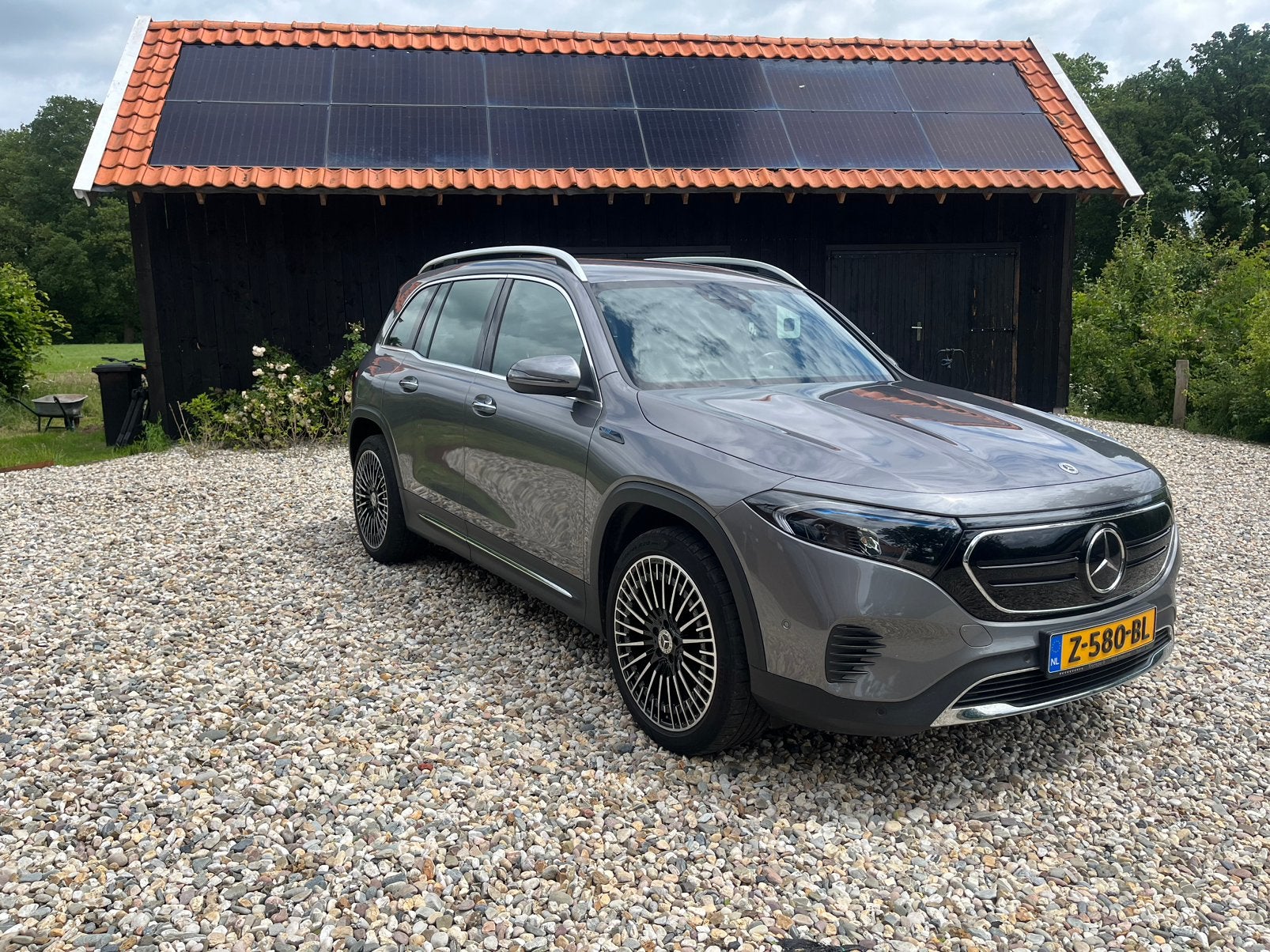 Mercedes-Benz EQB 350 292pk 4MATIC 2021 Grijs, Automaat, EQB, 110 €/maand, Elektrisch